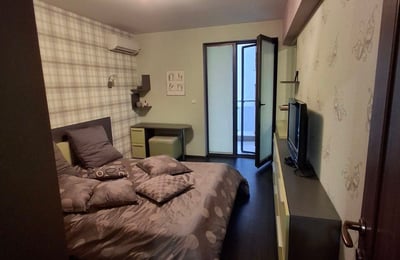 Location d’un appartement élégant de 3 pièces, 95 m², centre-ville, Varna, Bulgarie